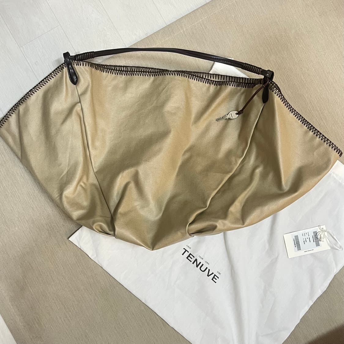 테누브 보르 빅 숄더백  상품이미지8