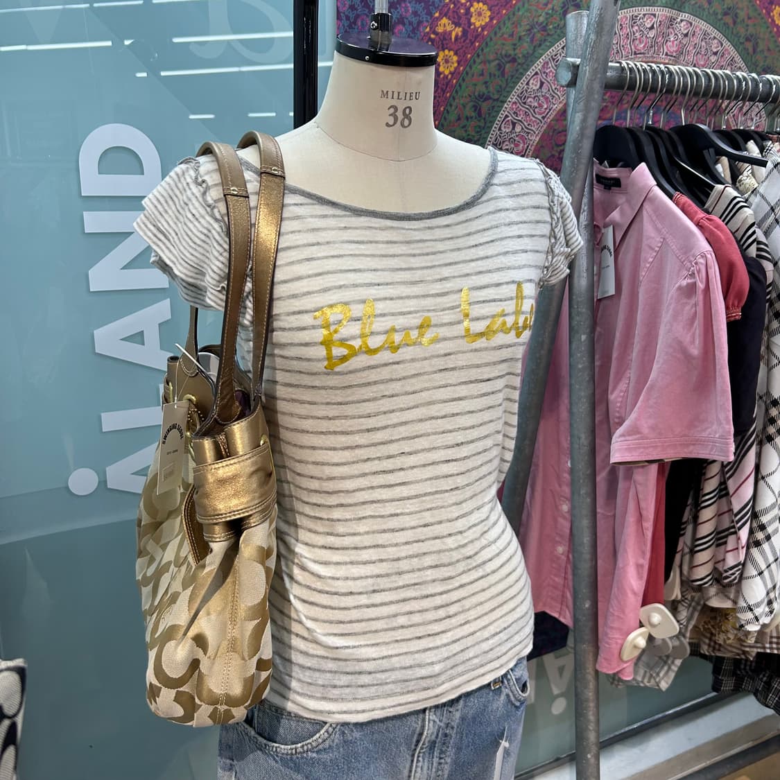 Burberry Stripe Shirring T-shirts 상품이미지1