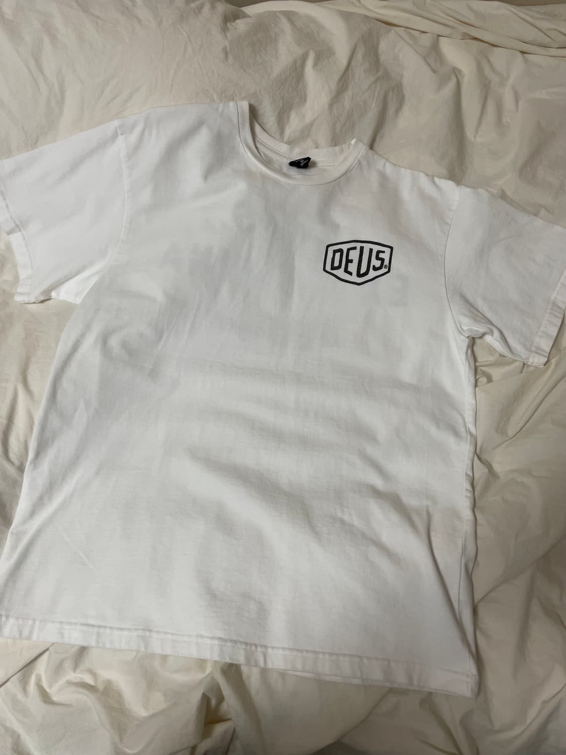 데우스 서울 반팔 상품이미지2