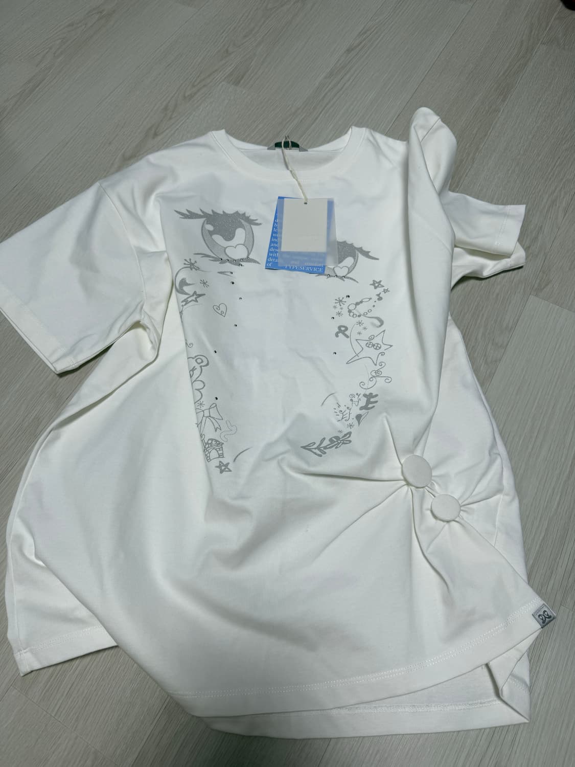 타입서비스 크라이 아이즈 반팔티 화이트 상품이미지2