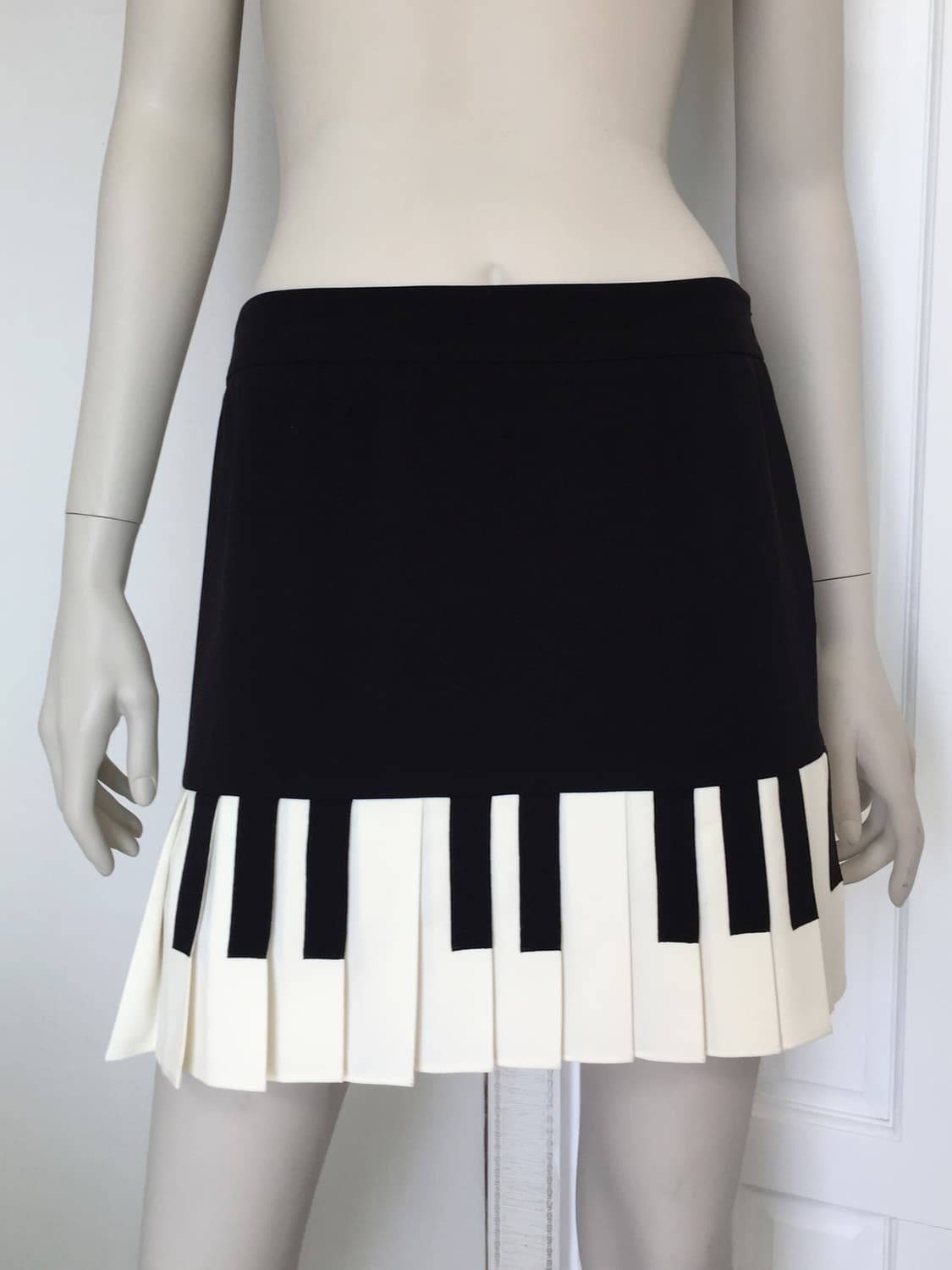 Moschino 90’s Piano Pleats Skirt *Rare 상품이미지2