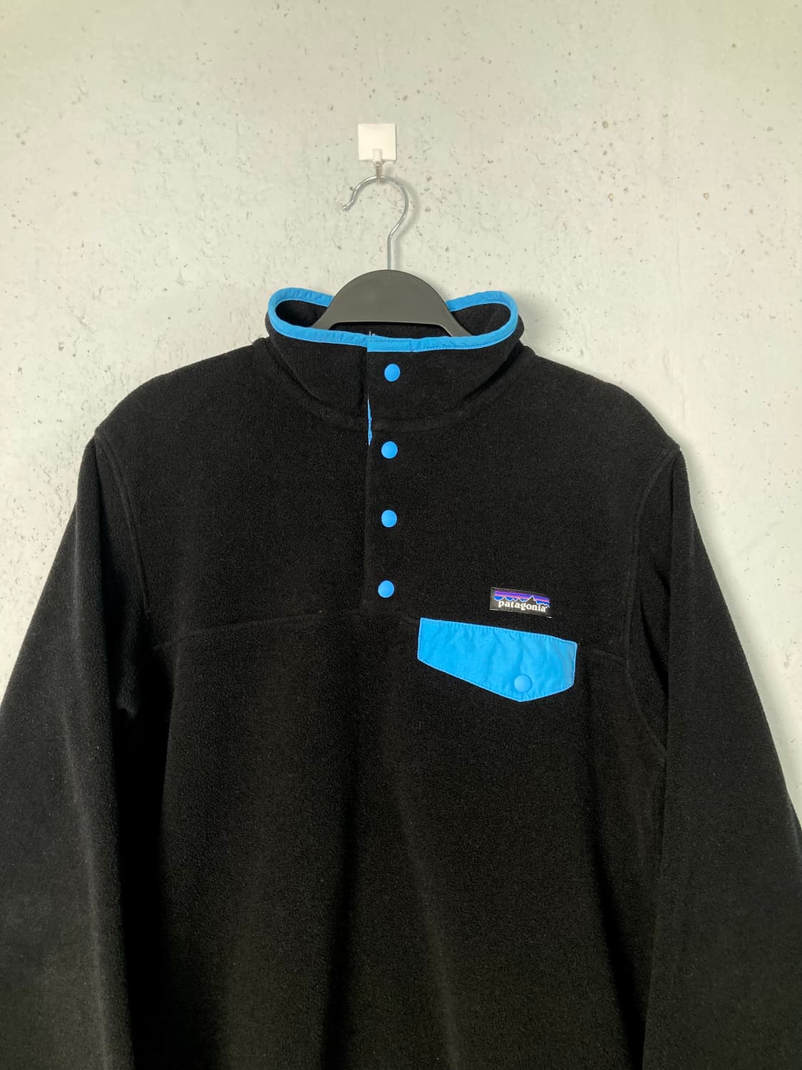 파타고니아 신칠라 블랙/하늘 (M) 상품이미지2