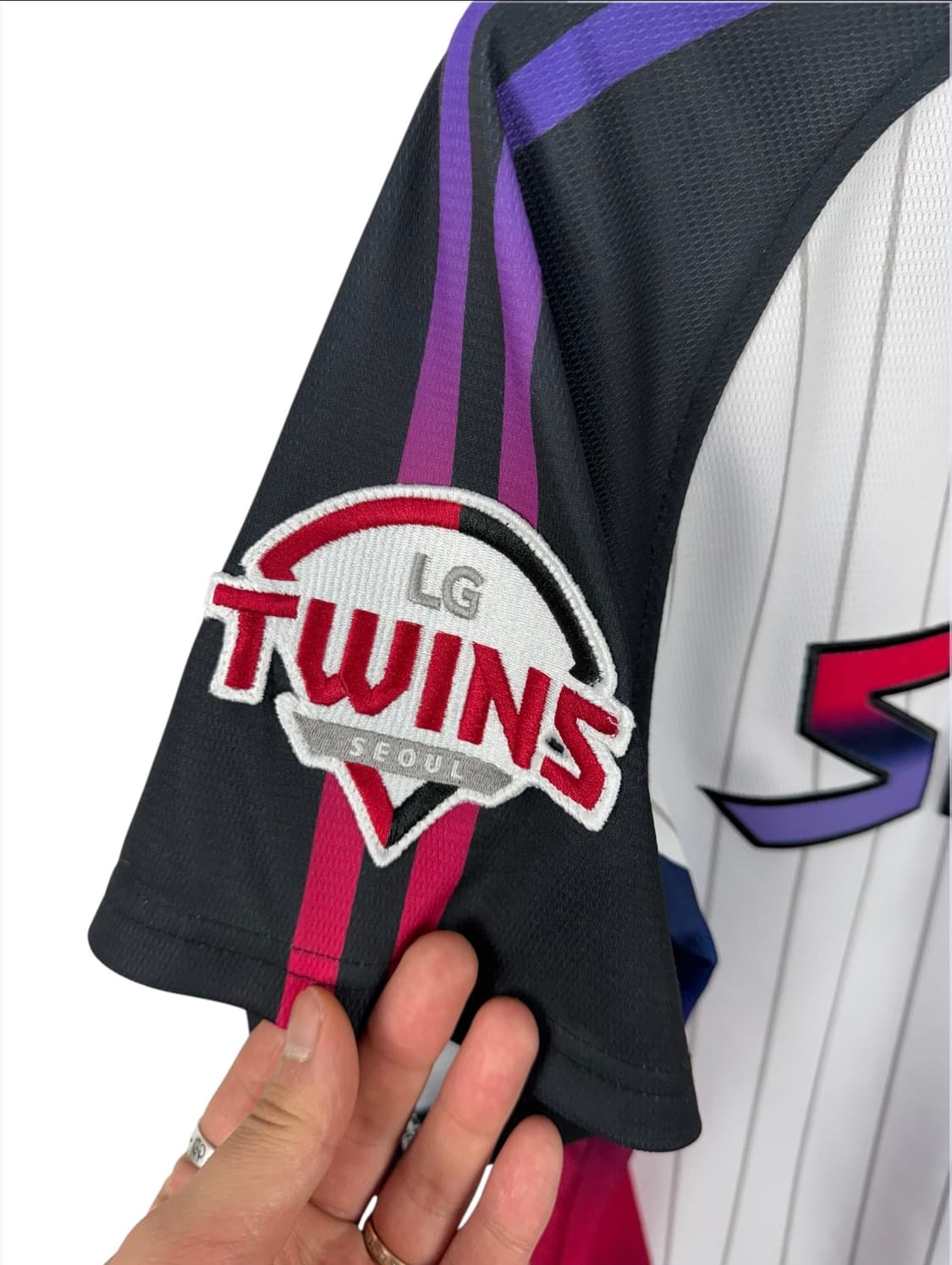 라커디움파크 LG트윈스 서울의밤 문보경 유니폼90 상품이미지2