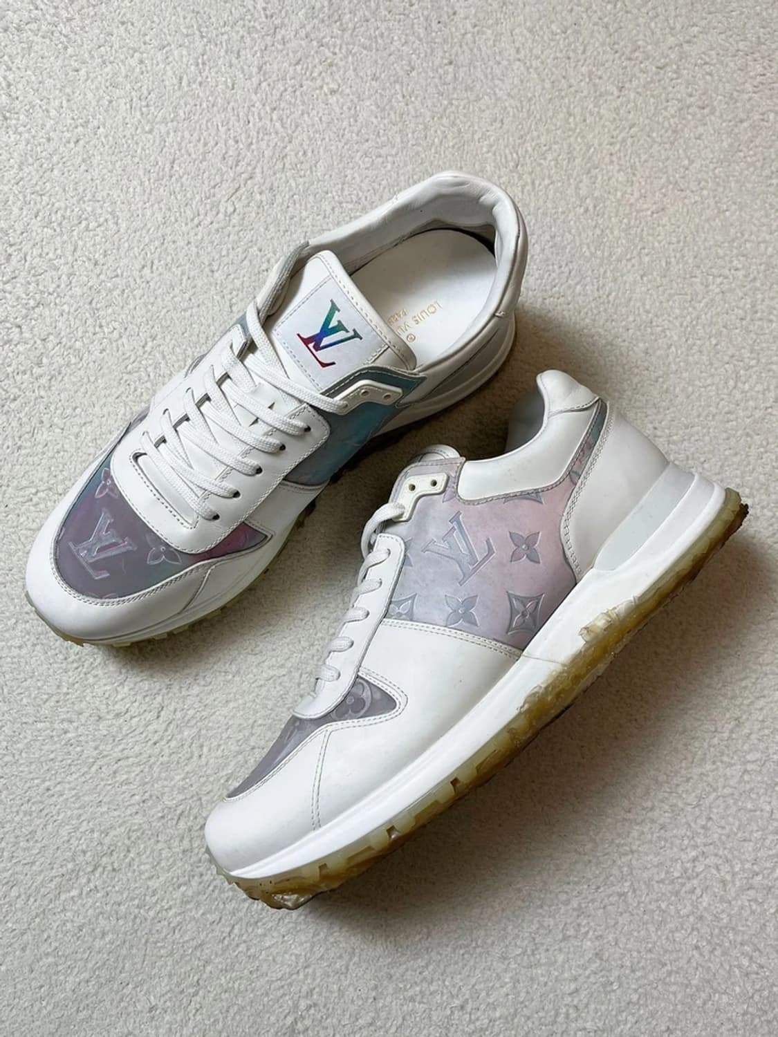 루이비통 런 어웨이 이리디센트 스니커즈 A1785 상품이미지2