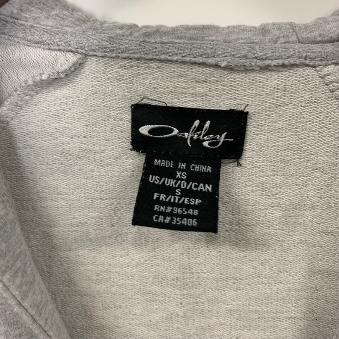 오클리 레터링 그레이 브이넥 후드티 상품이미지7