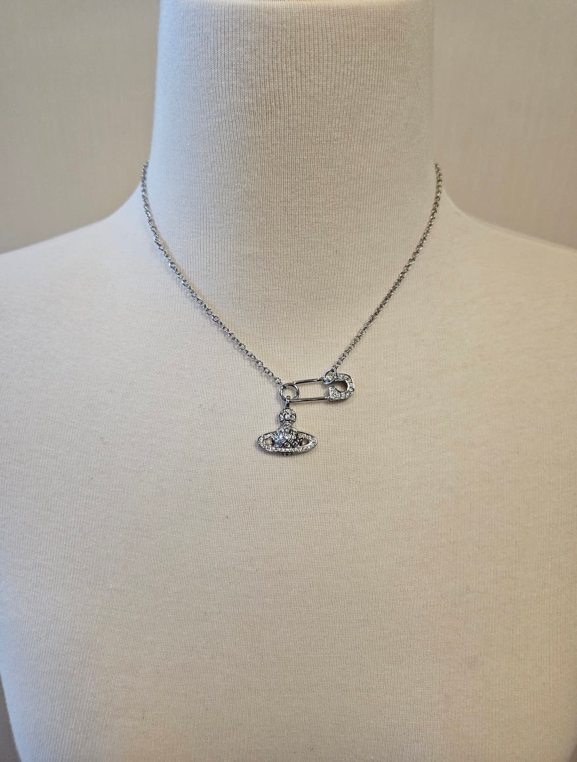 비비안웨스트우드 업사이클링 루크리스 목걸이 상품이미지4