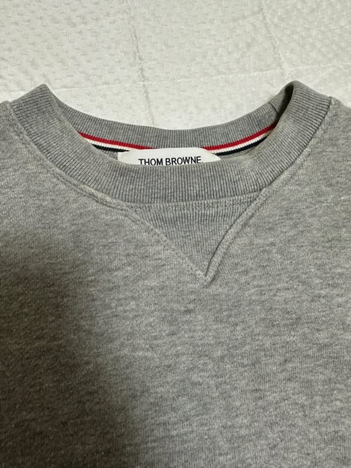 톰브라운 완장 맨투맨 0 Size 상품이미지3