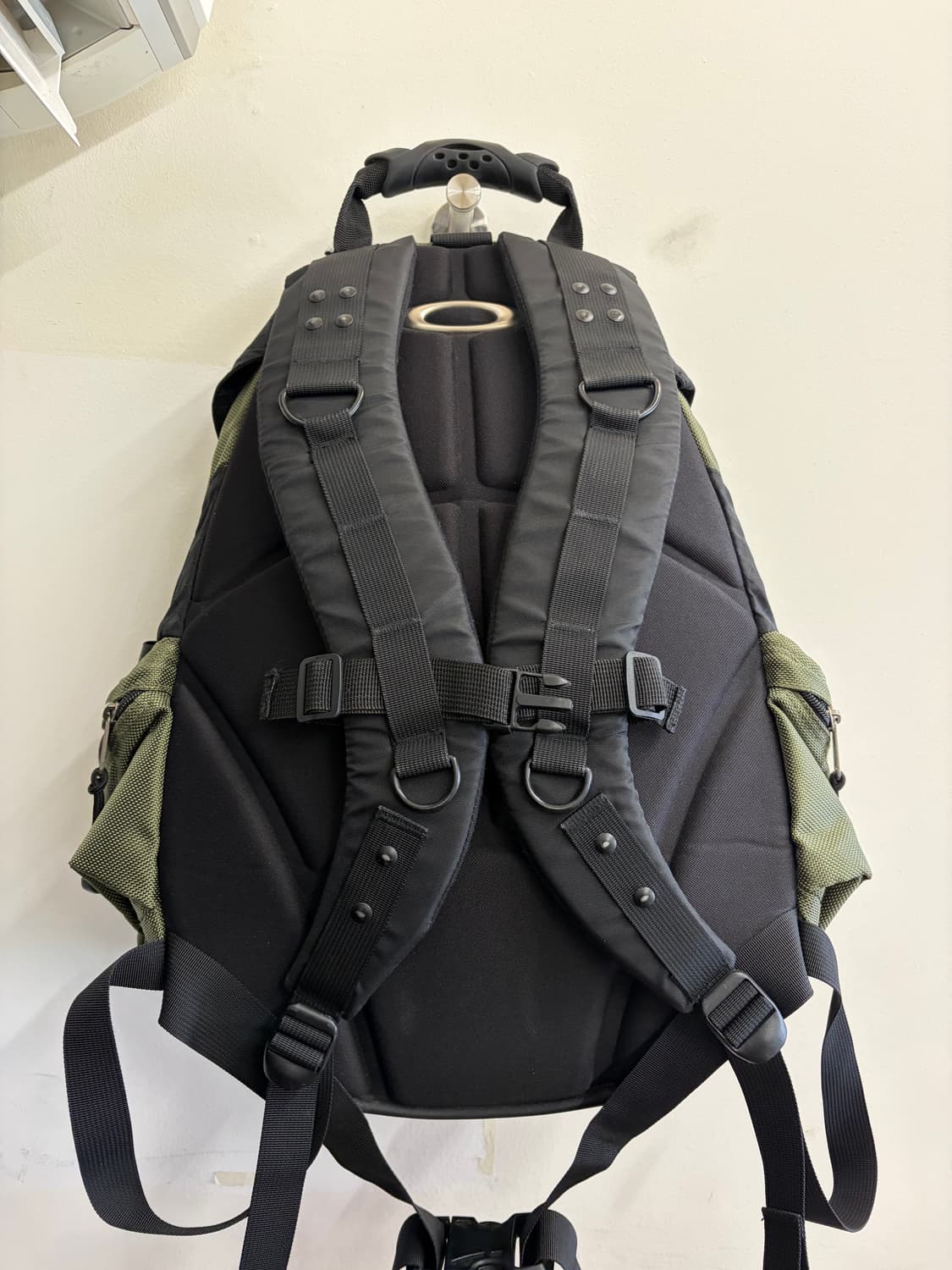 N19. 오클리 백팩 상품이미지2