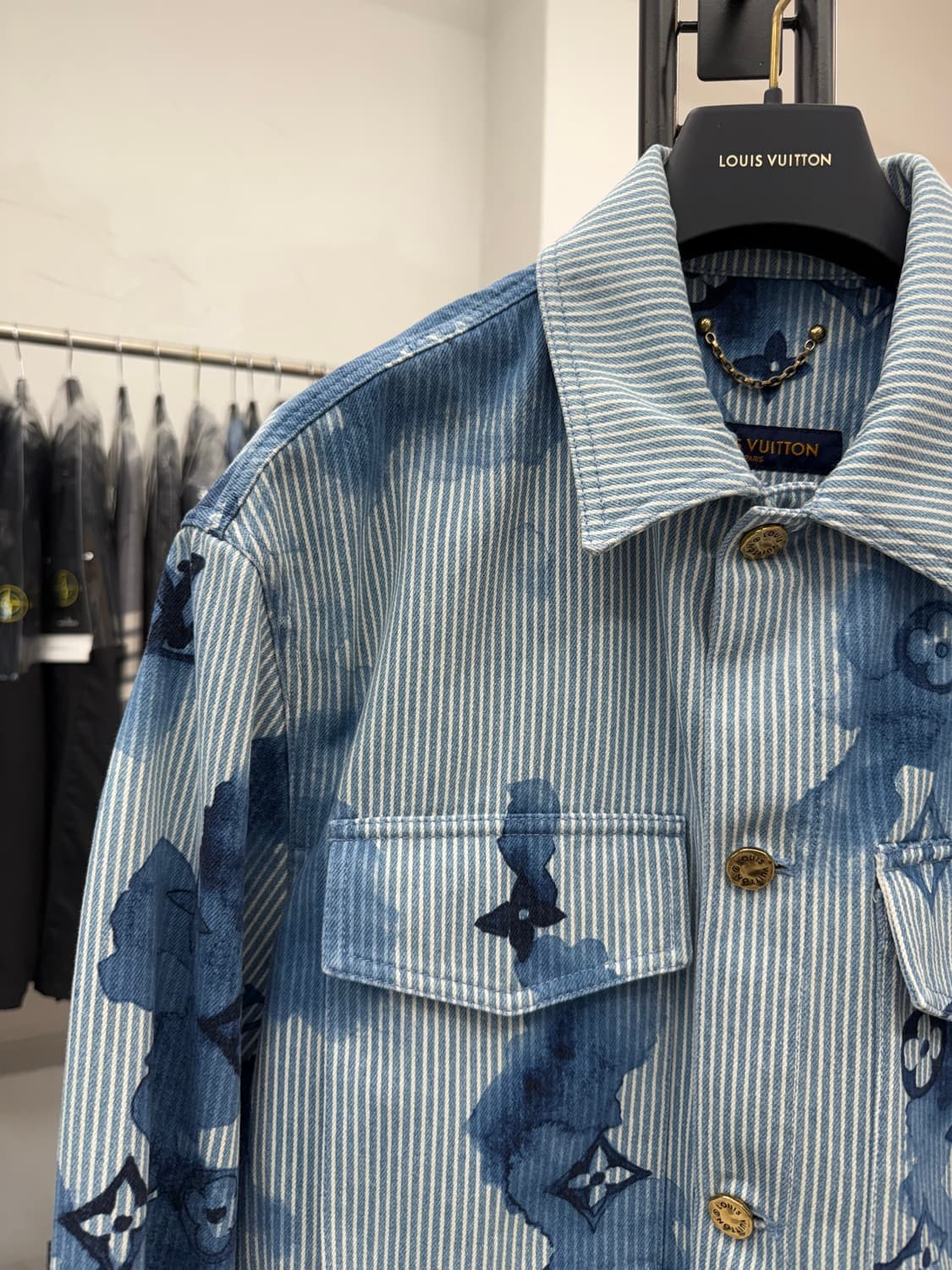 [L] 루이비통 워터컬러 데님 셔츠 자켓 상품이미지5