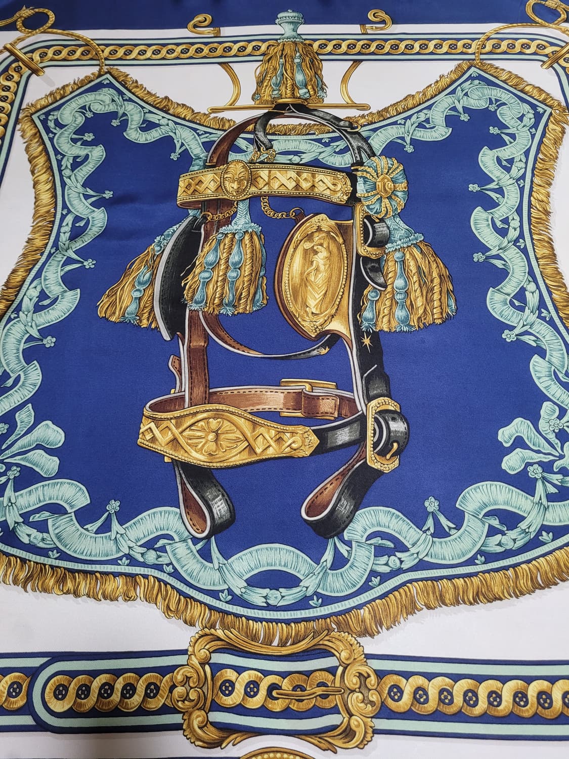 정품 에르메스 까레 실크 스카프 상품이미지1