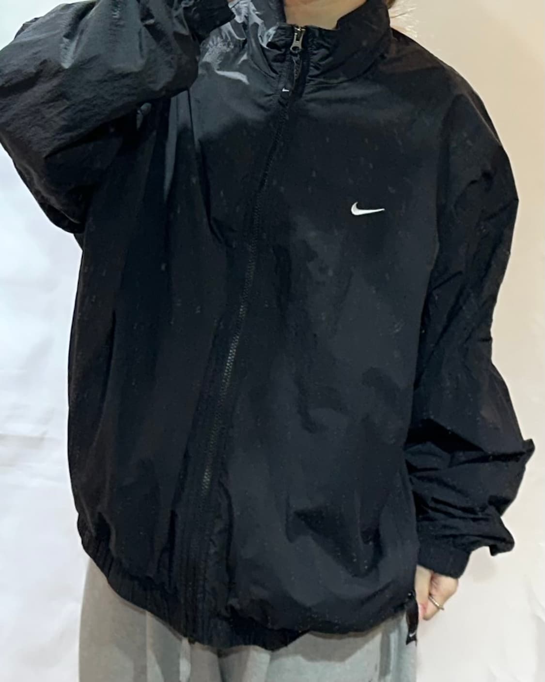 나이키 솔로 스우시 블랙 바람막이 상품이미지1