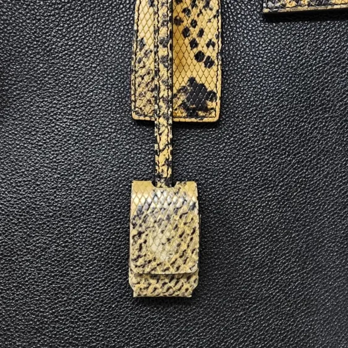 생로랑 세인트로랑 블랙 뱀피 핸드백 상품이미지9