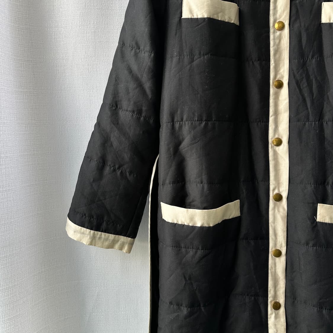 토리버치 롱 퀼팅 자켓 블랙 아이보리 L 상품이미지4