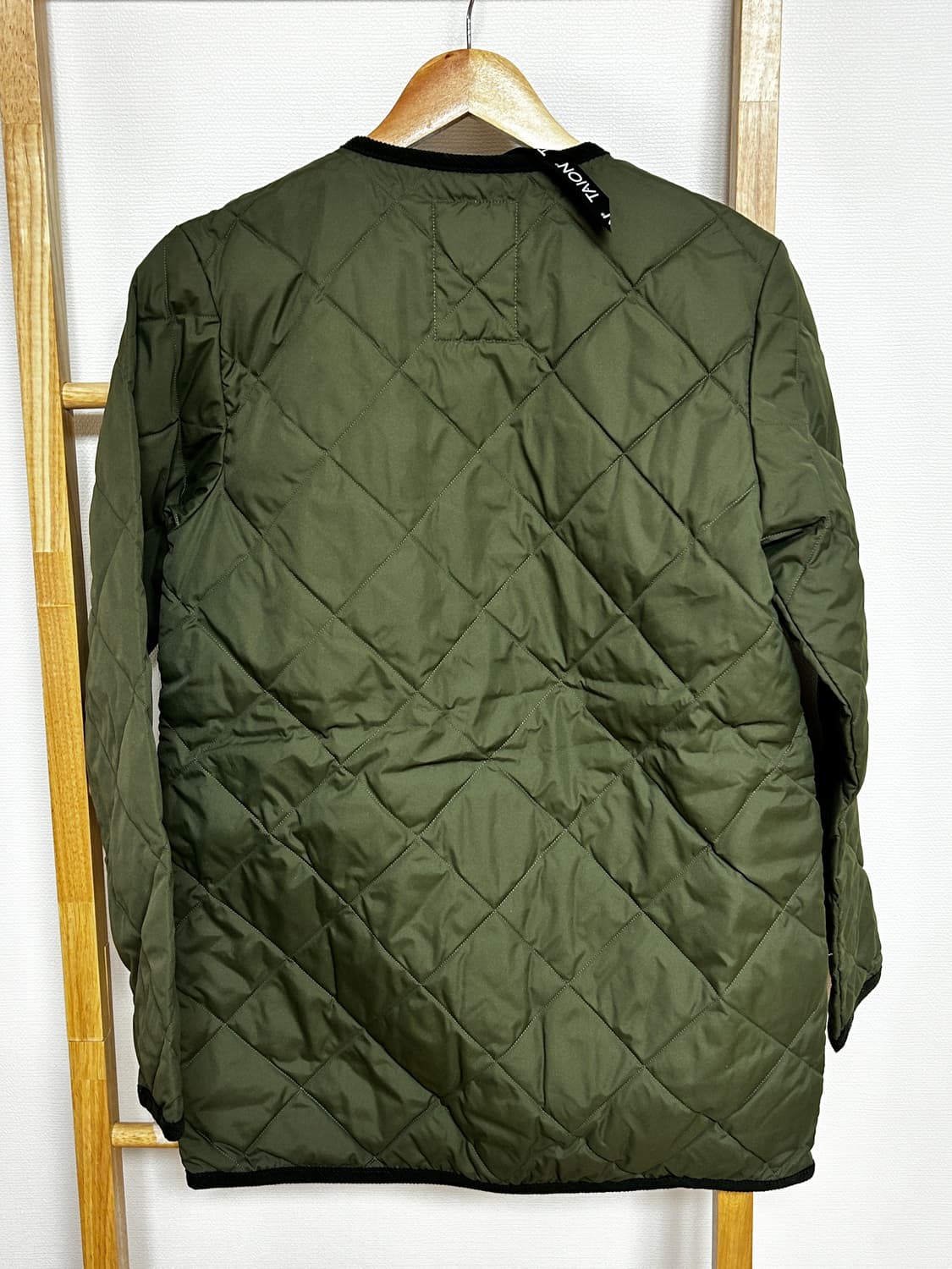 *새상품 *타이온 퀼팅 자켓  상품이미지4