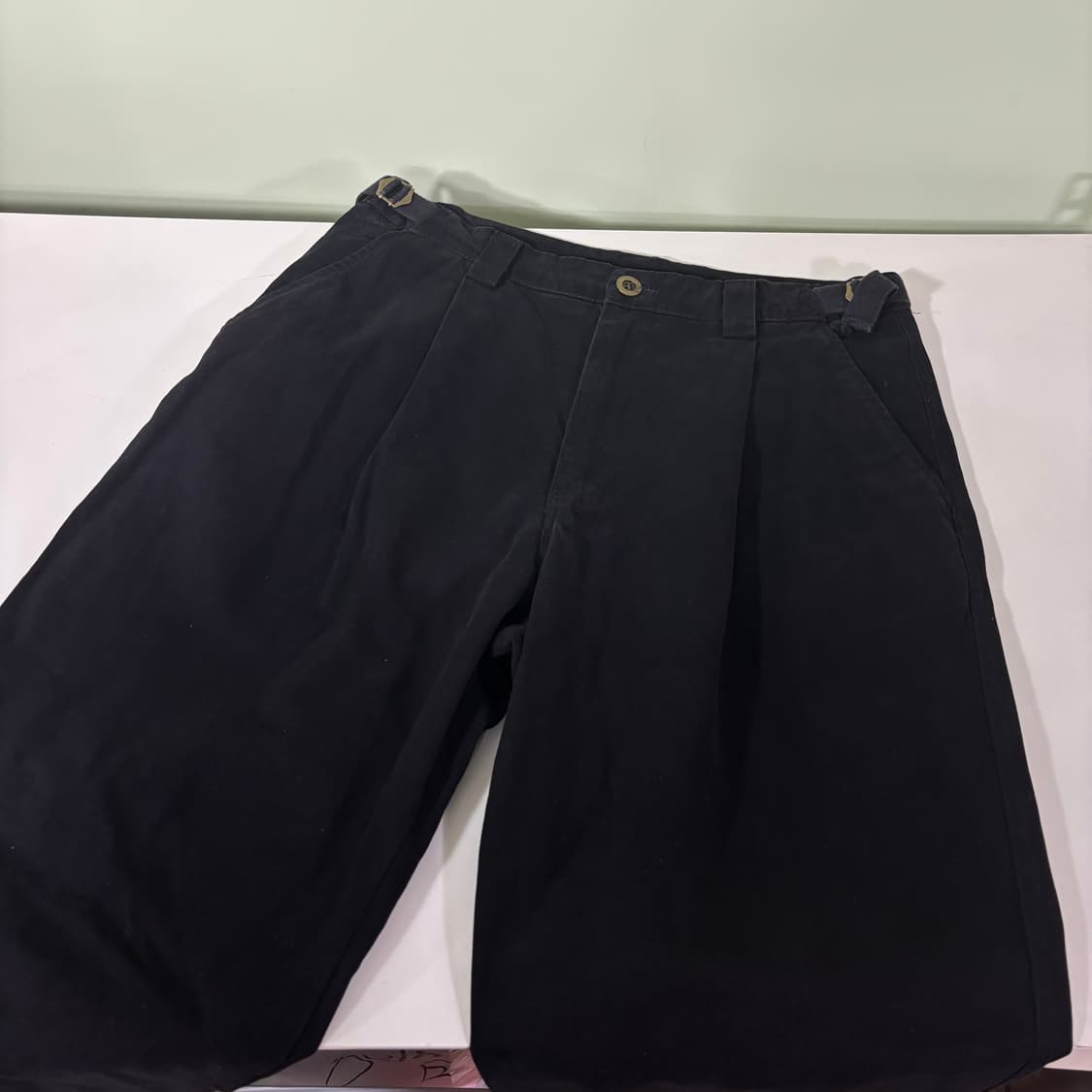 L HOOVES 후브스 블랙 세미와이드 핀턱 코튼팬츠 상품이미지1