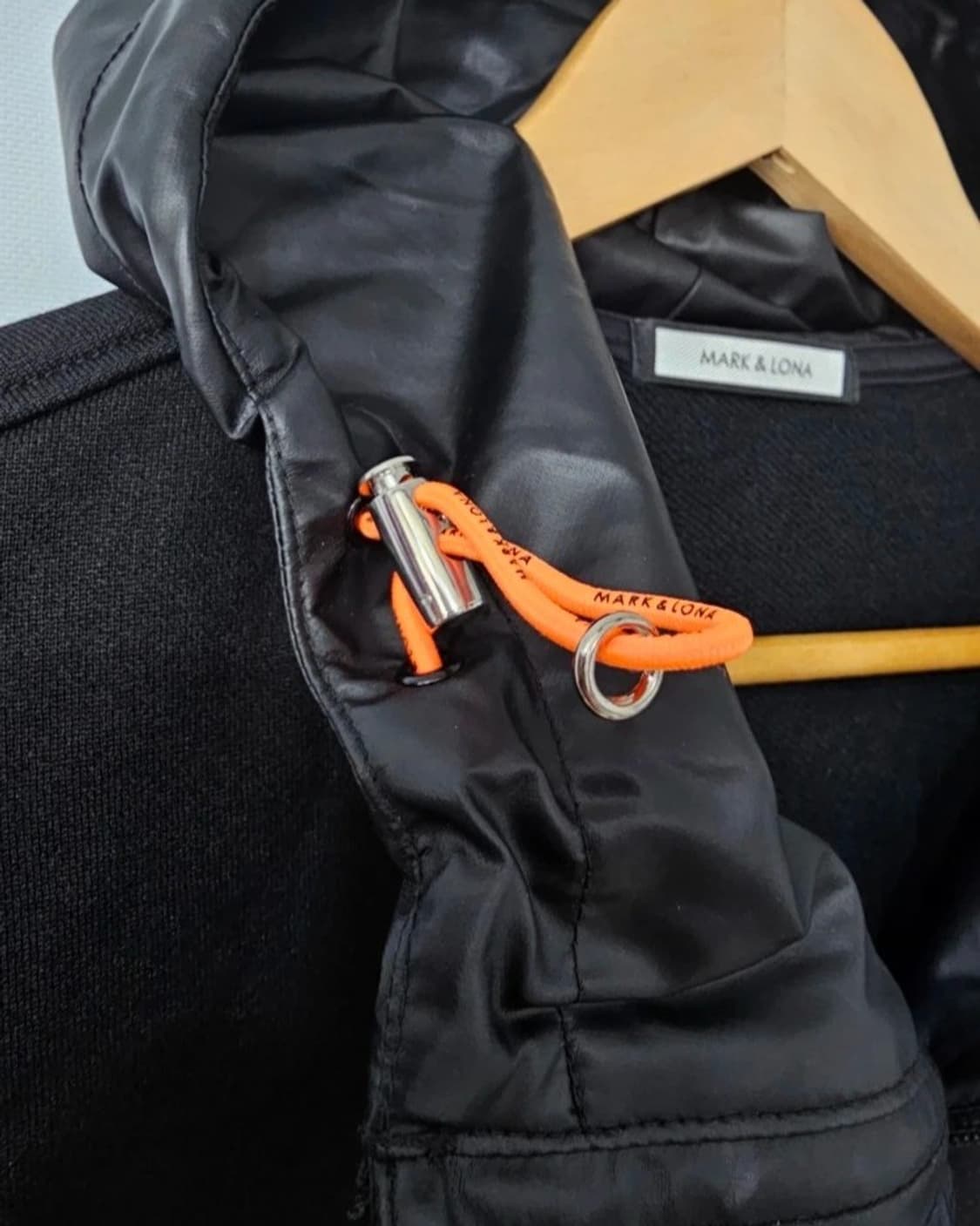 마크앤로나 블랙 아노락 바람막이 자켓 M 상품이미지8