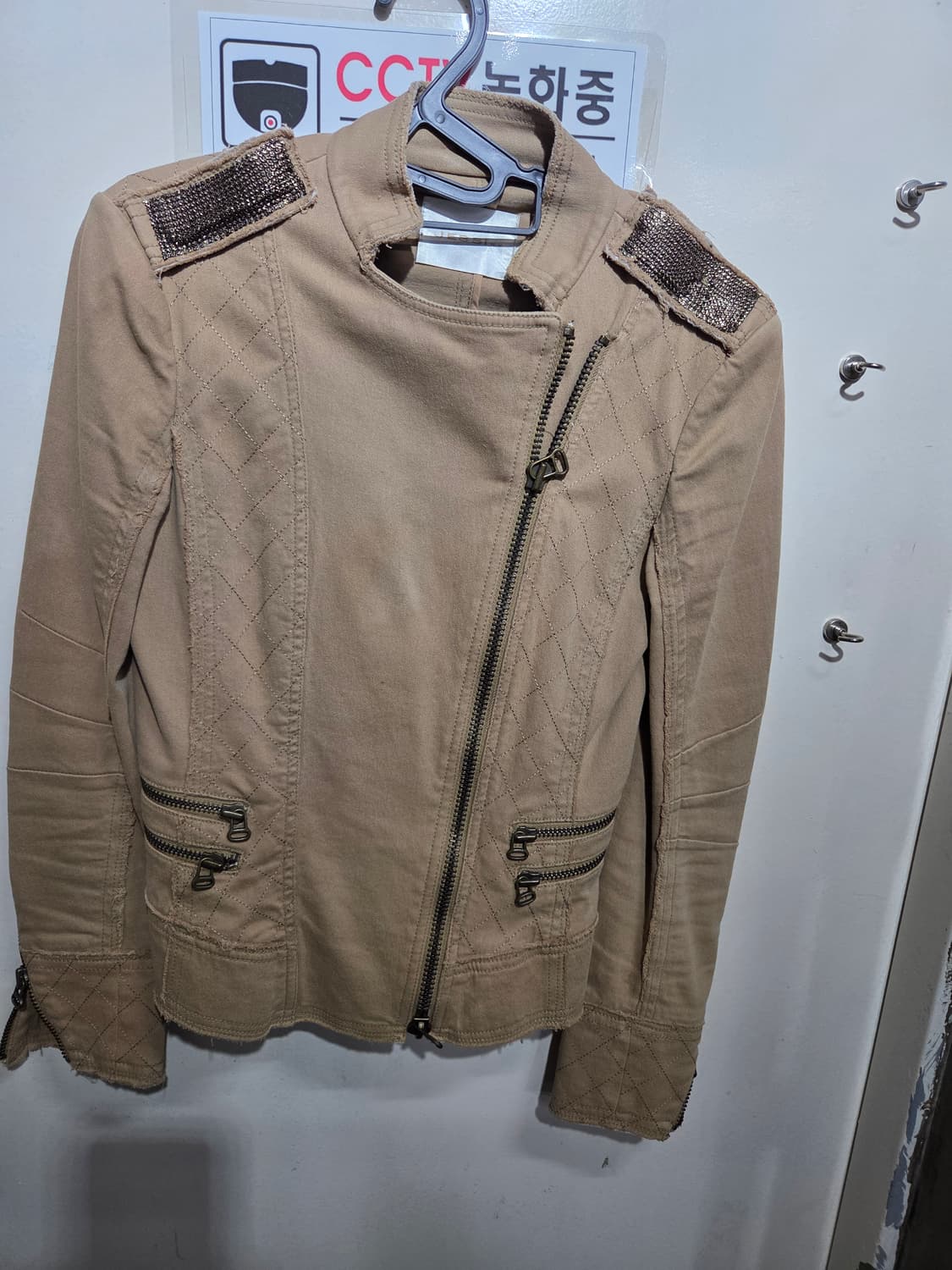 베이지색 라이더자켓 상품이미지1