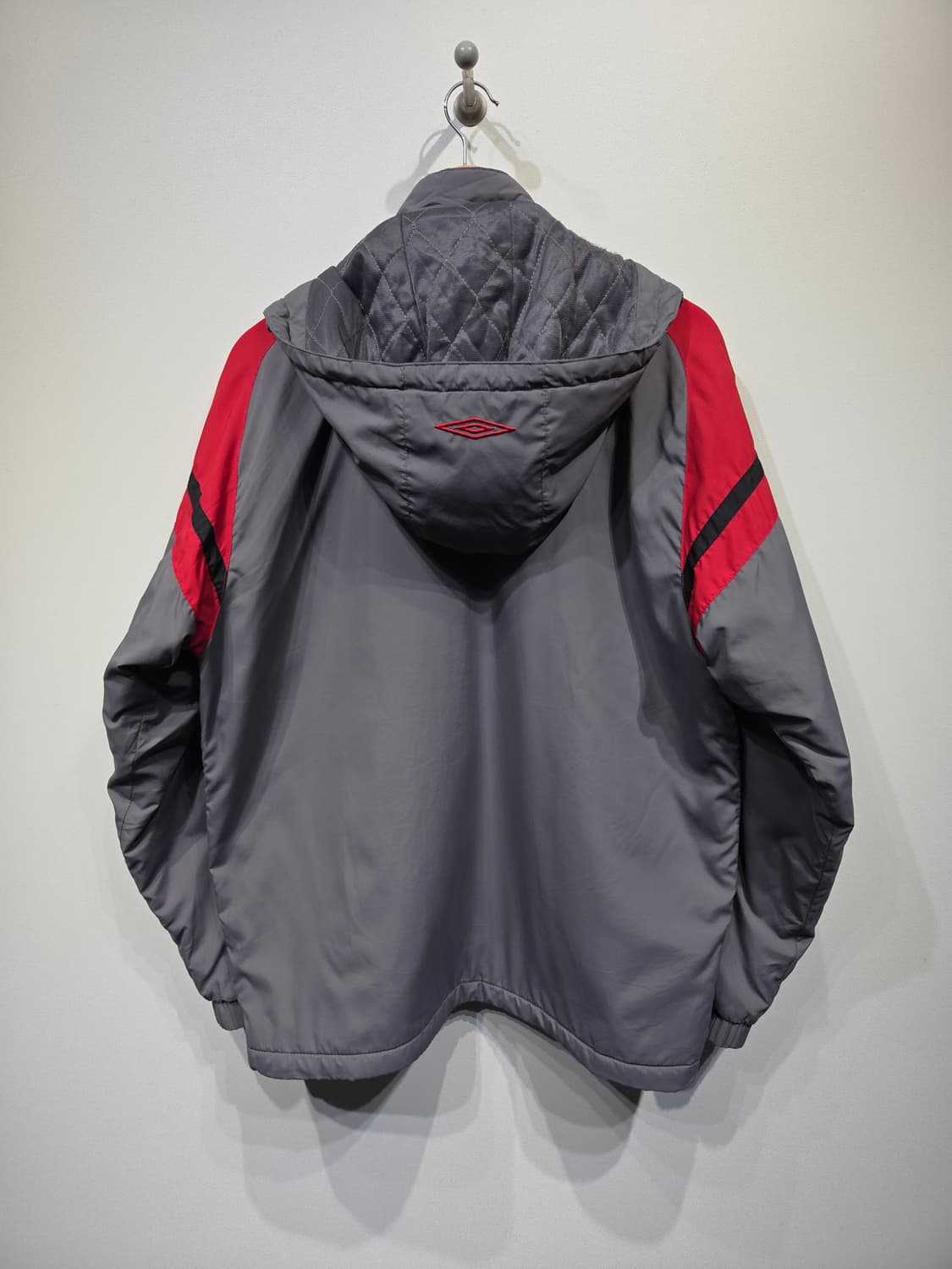 엄브로(UMBRO) 퀼팅 안감 후드 배색 자켓 상품이미지6