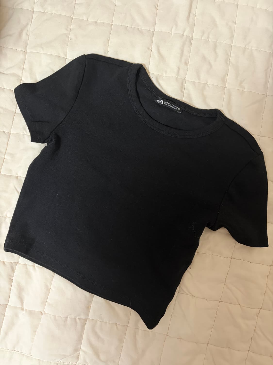 ZARA 블랙 크롭 반팔 상품이미지1