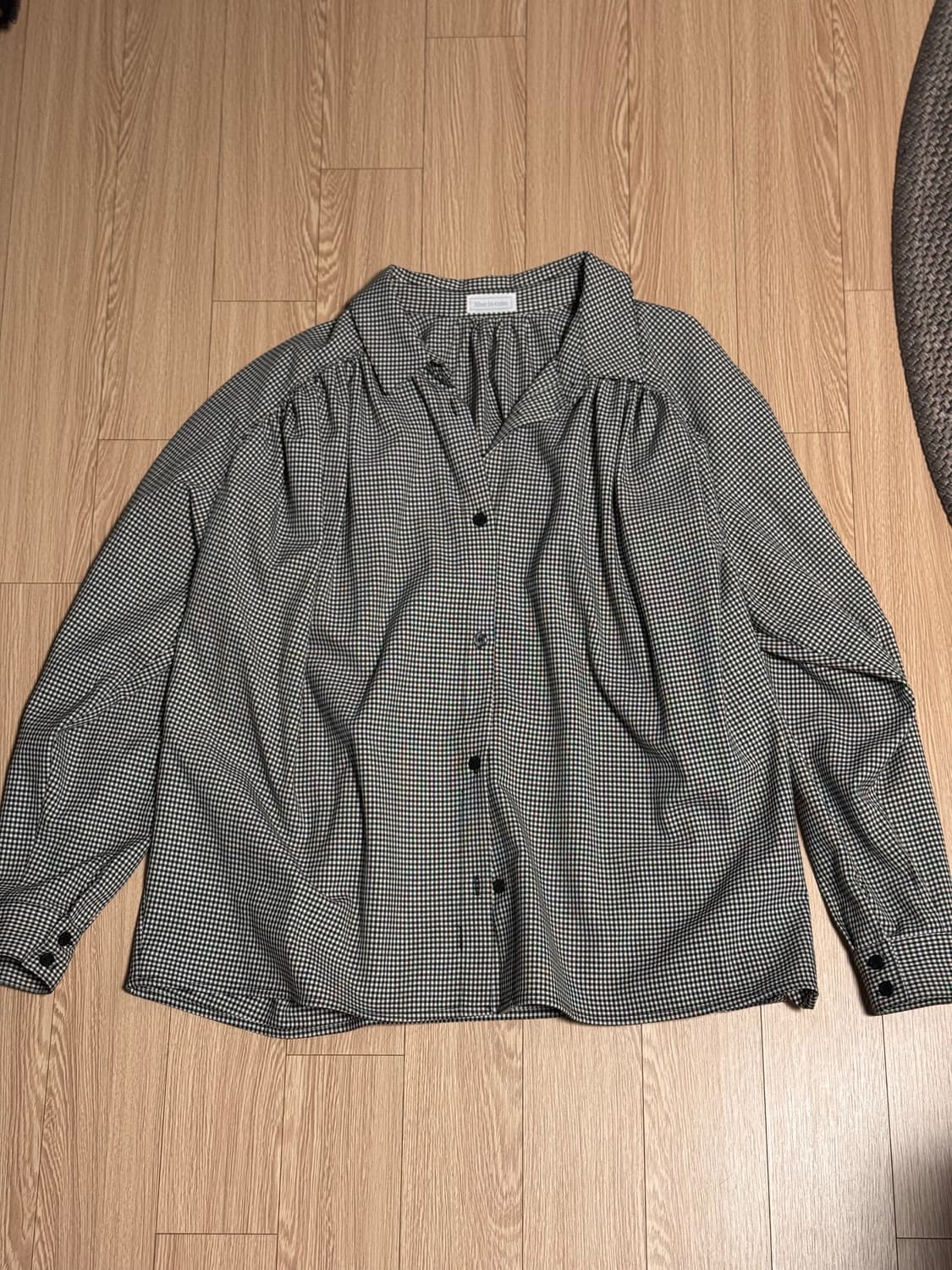 쉬이즈큐트 체크 제인셔츠 블랙 팝니다 상품이미지2