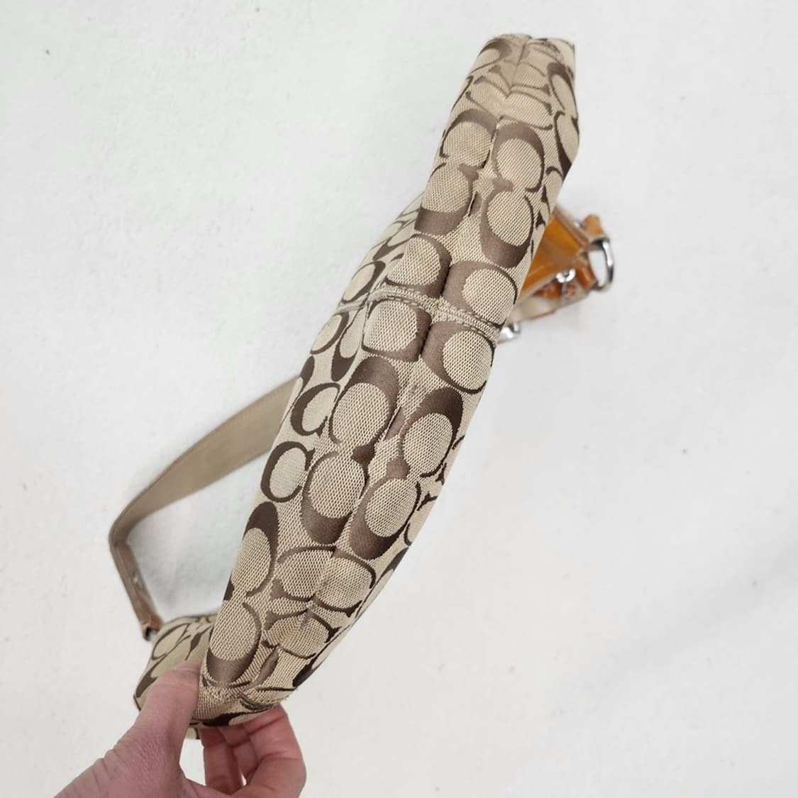 COACH 소호 플리티드 시그니처 숄더백 상품이미지5