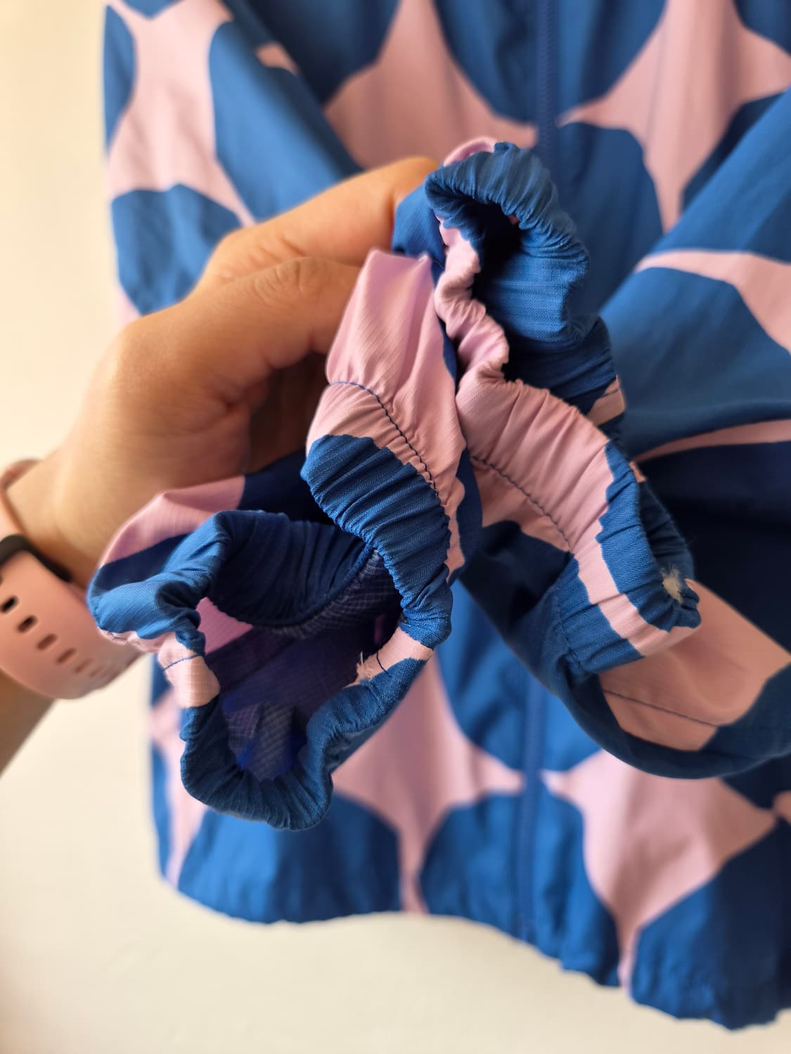 유니클로 마리메꼬 콜라보 여성 빅도트루즈핏바람막이 XL사이즈 상품이미지6