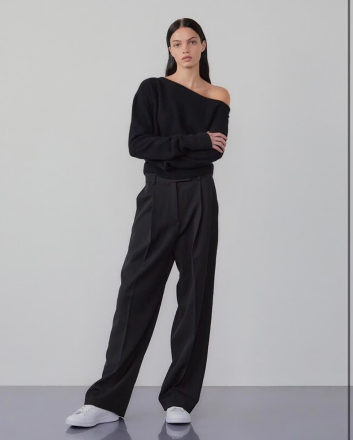 인스턴트펑크 라쿤 원숄더 니트 블랙 상품이미지2