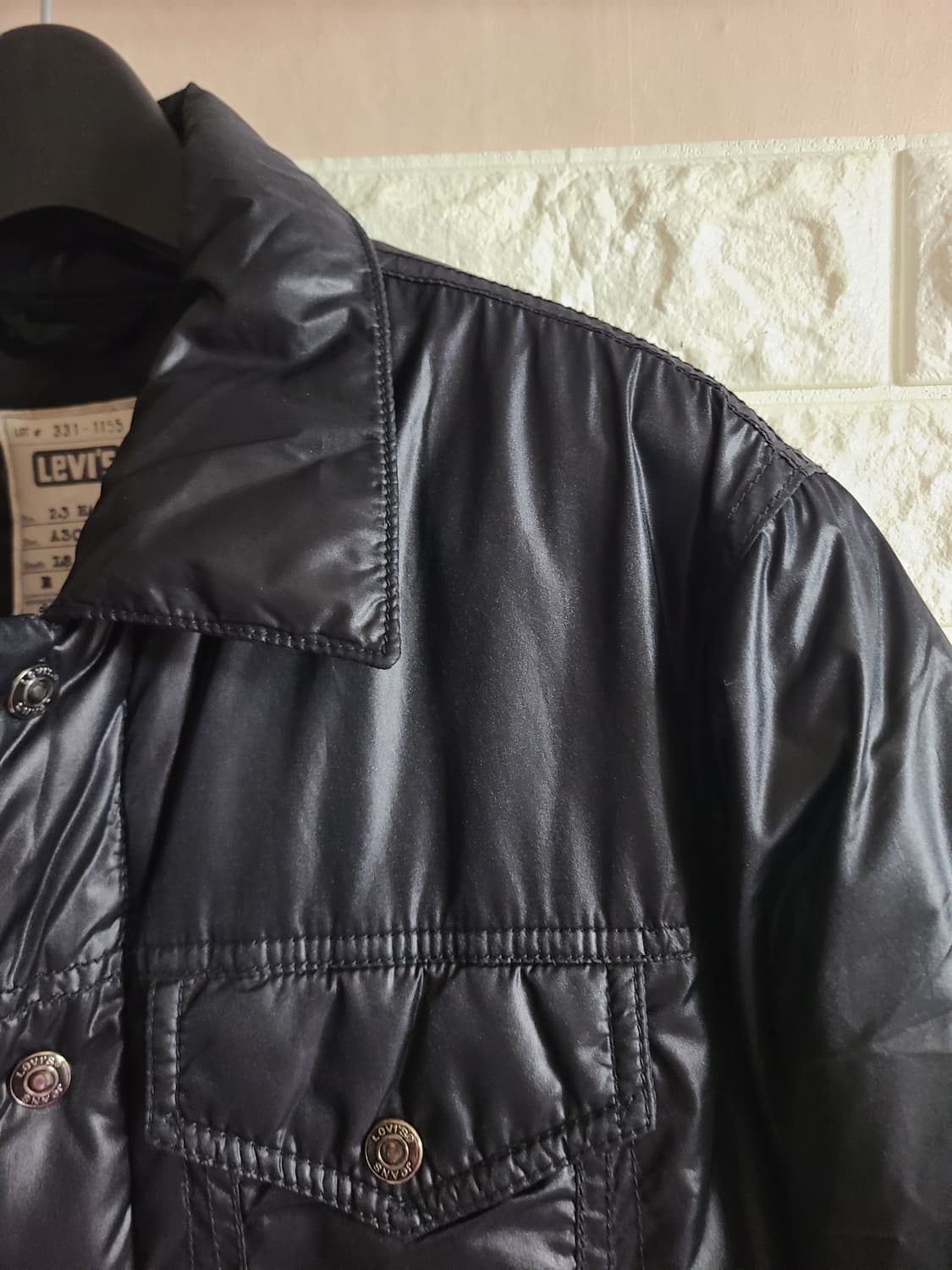 리바이스 블랙 패딩 셔킷(라지) 상품이미지2
