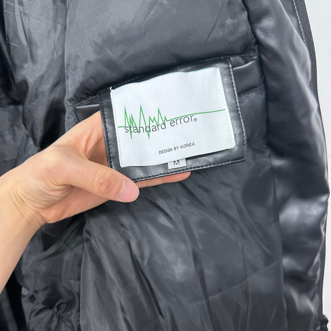 스탠다드에러 레더 패딩 상품이미지3