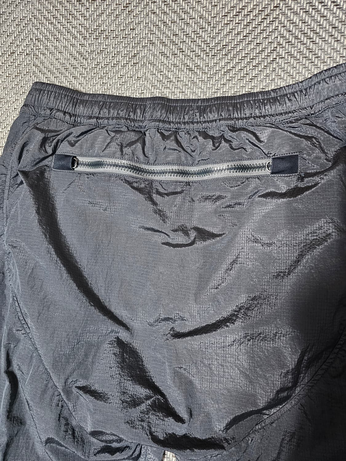 스톤아일랜드 립스탁 나일론 메탈 팬츠 상품이미지4