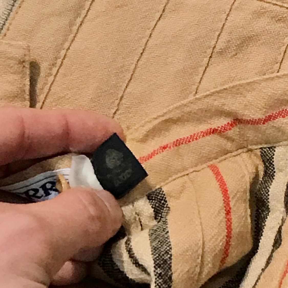 버버리 베이지 노바체크 플리츠 미디 스커트 허리 31  상품이미지5