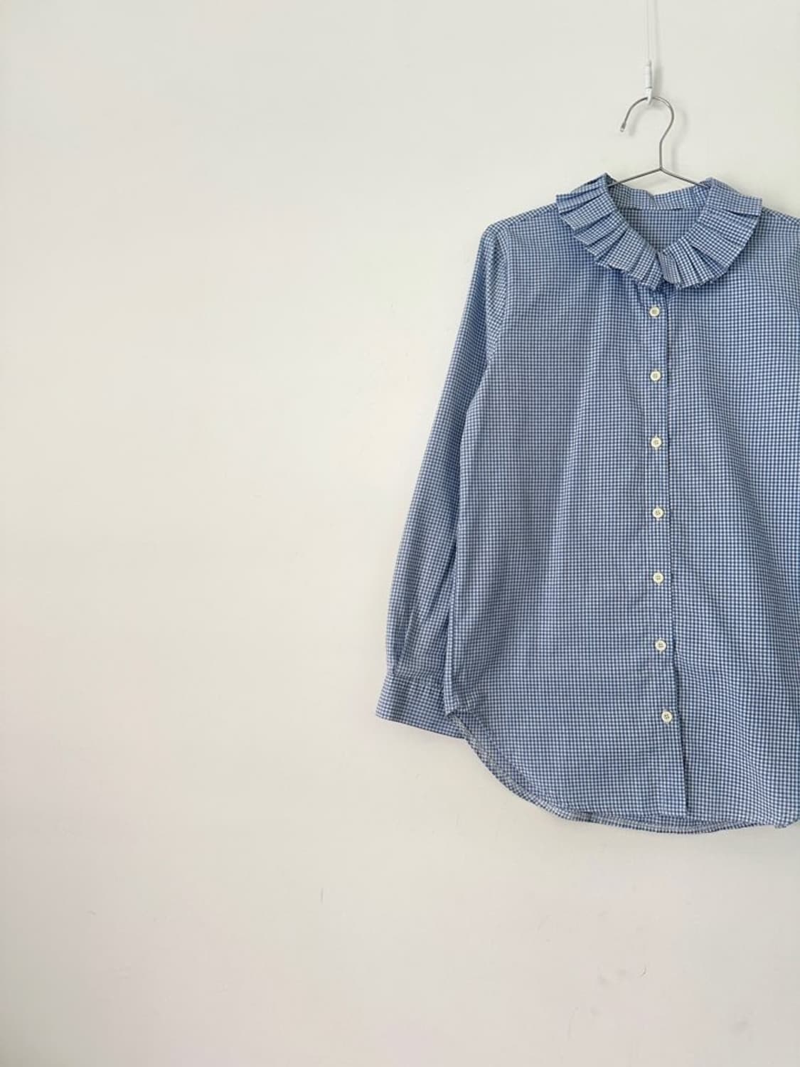 Neck pleats point shirt / blue 상품이미지2