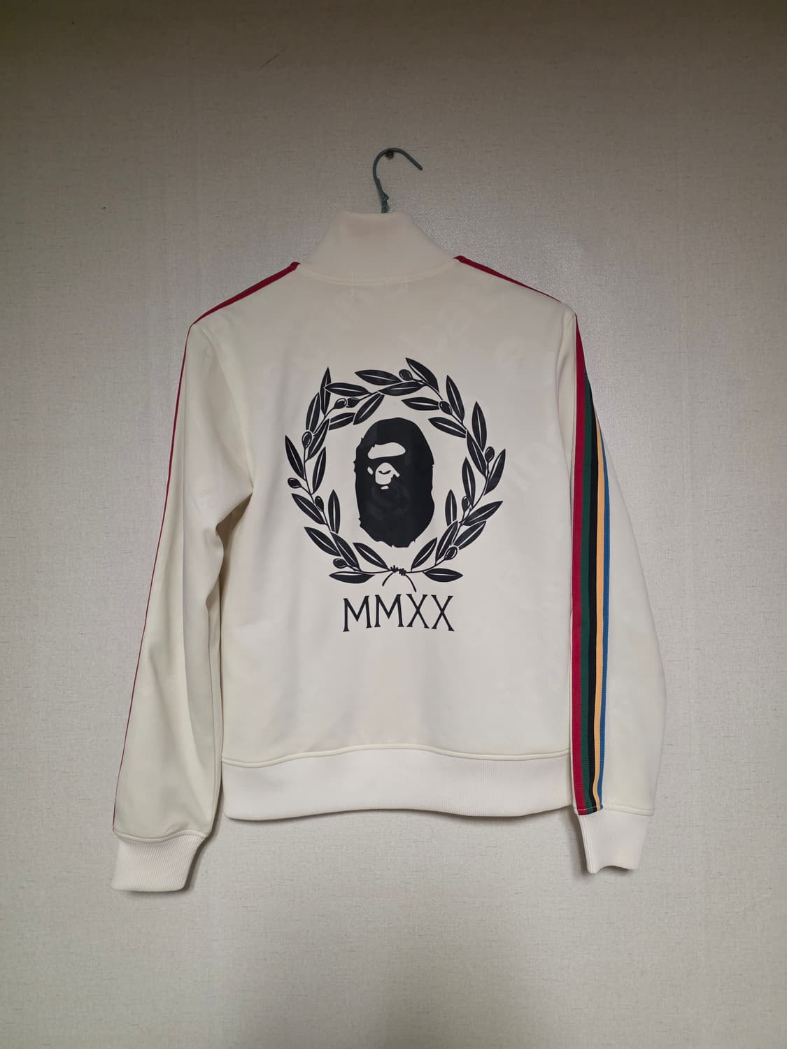 [XS] 베이프 MMXX 아이보리 트랙 자켓 상품이미지2