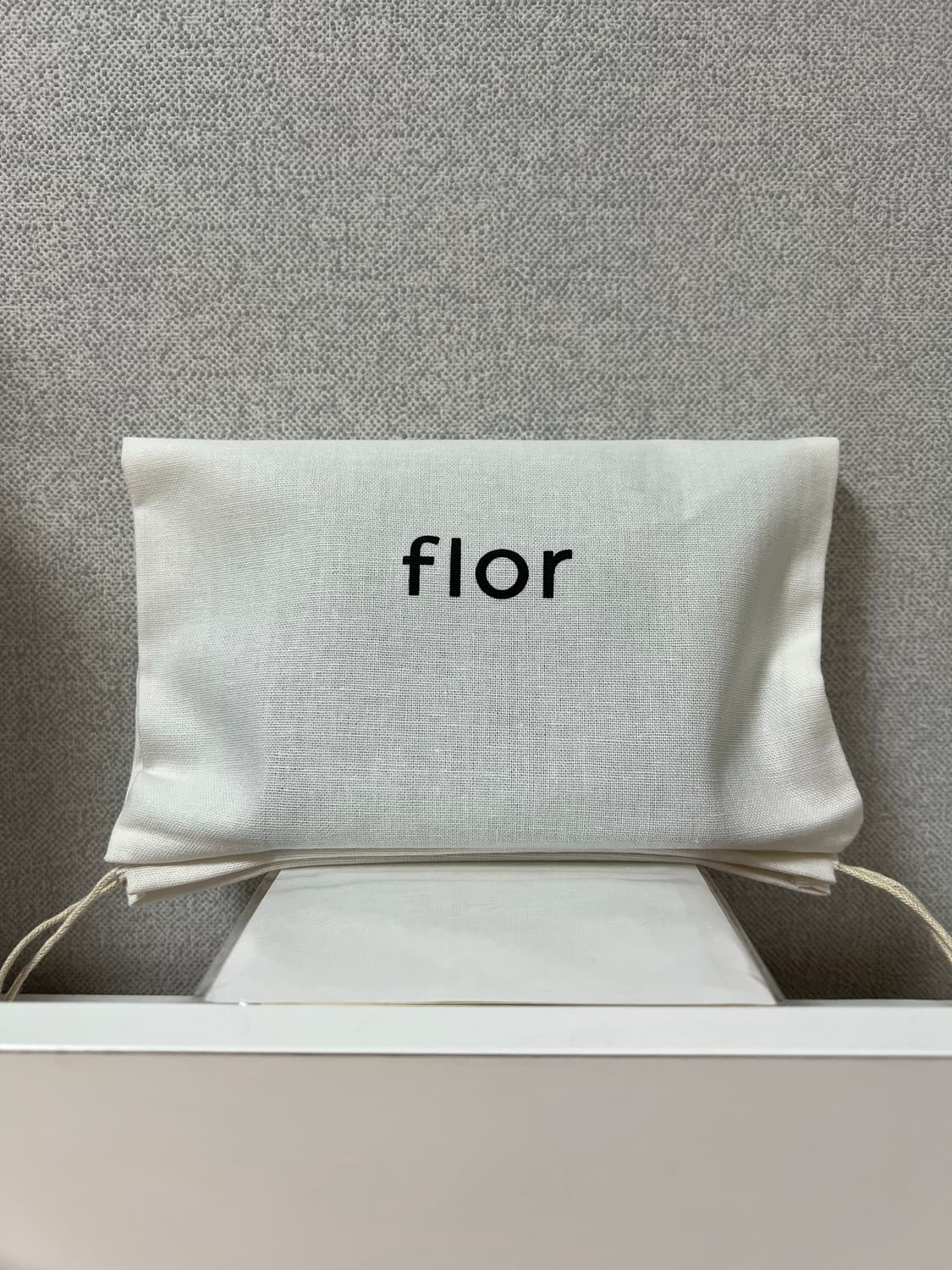 [새제품/단종] flor 플로르 유즈 월렛 실버 상품이미지7