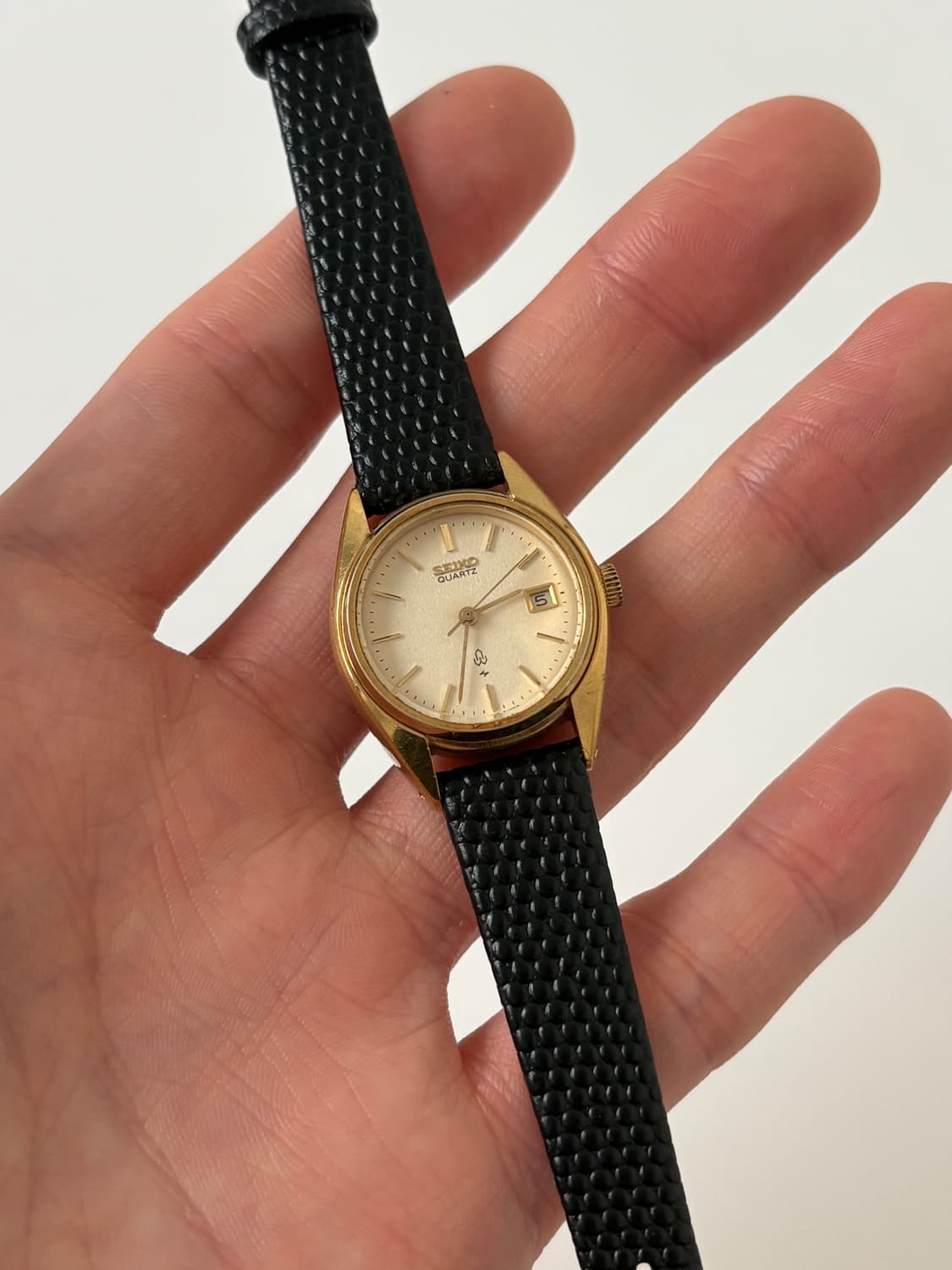 1970s Texture Dial Gold Ladies Quartz 상품이미지2