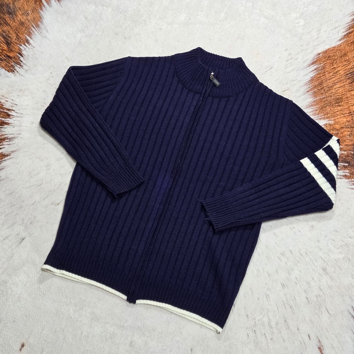 네이비 화이트 투라인 니트 집업 상품이미지1