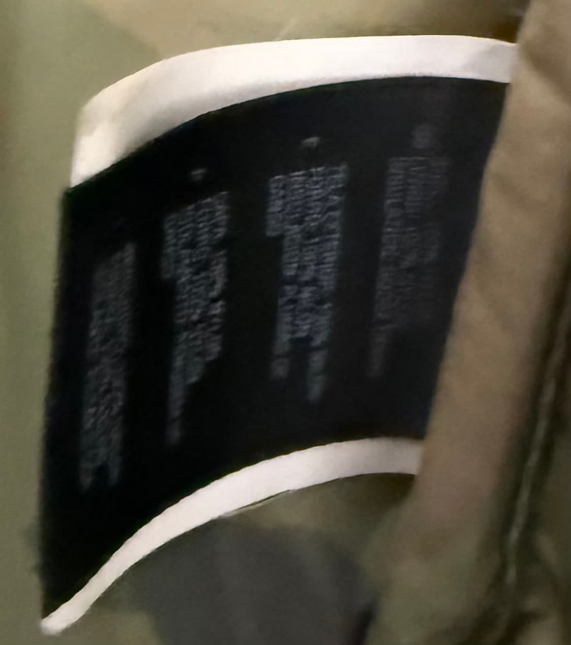 노스페이스 카모 센터로고 눕시 700 패딩 상품이미지5