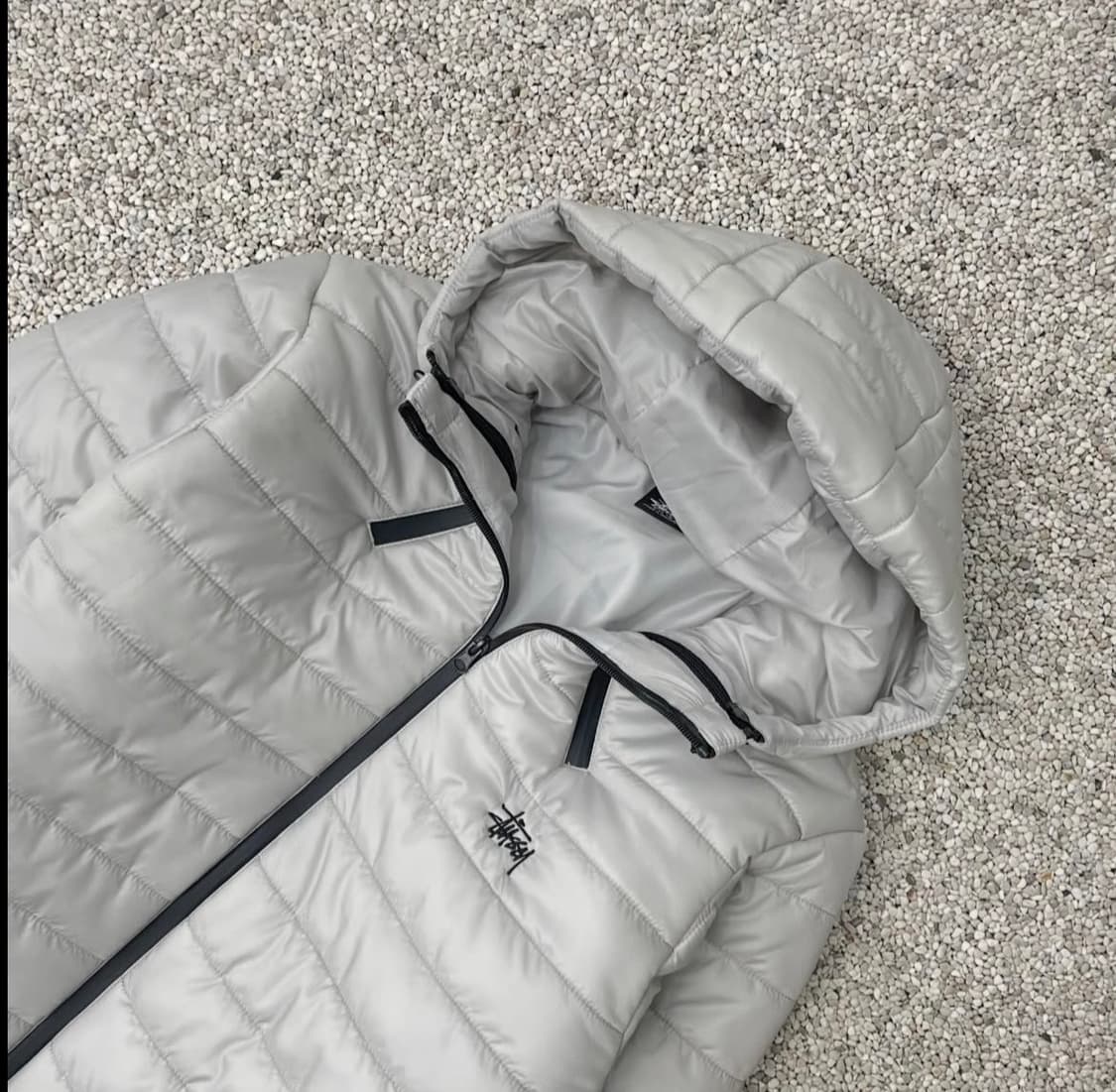 스투시 경량패딩 상품이미지1