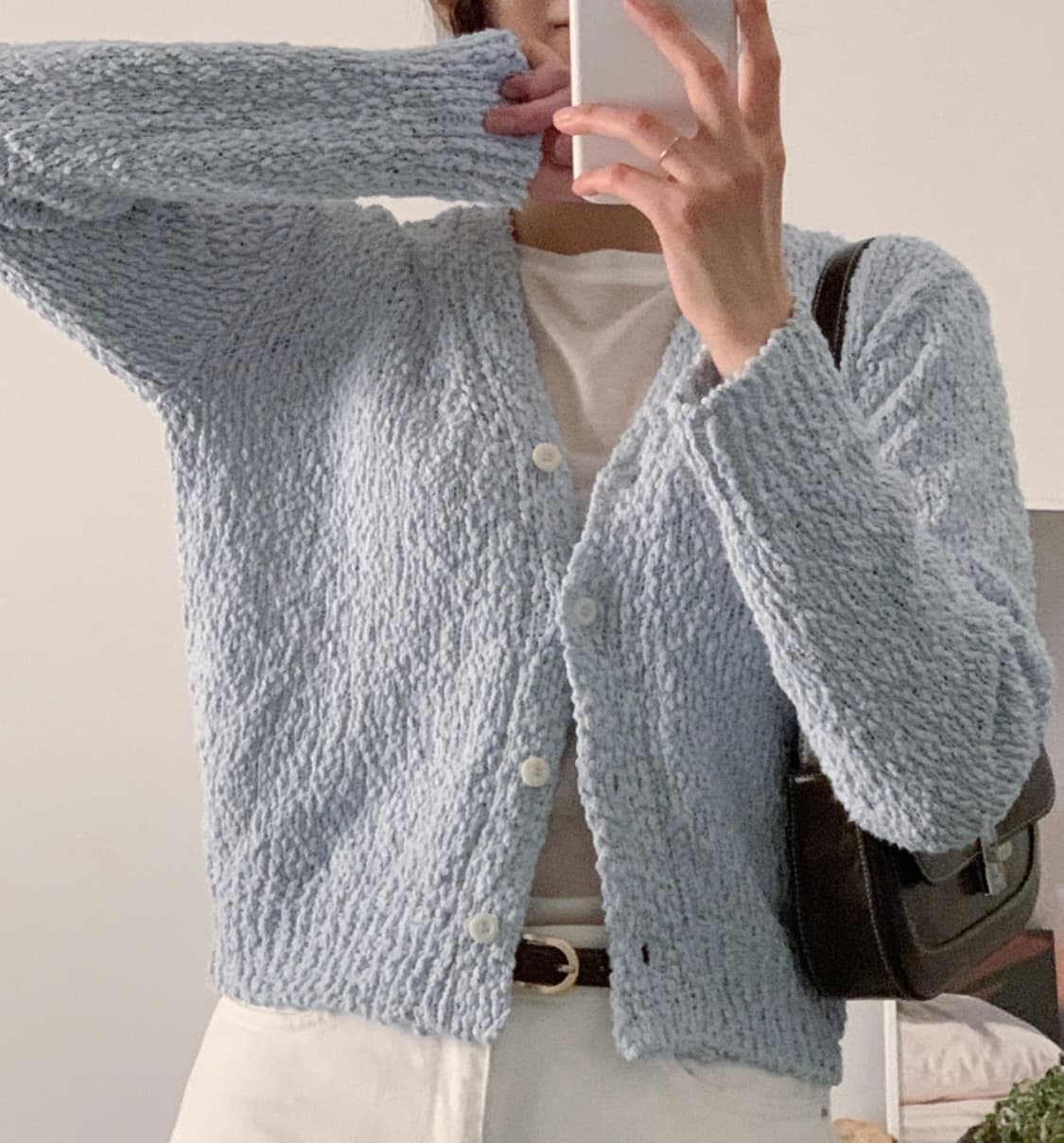 사색 부클 가디건 (baby blue) 상품이미지2