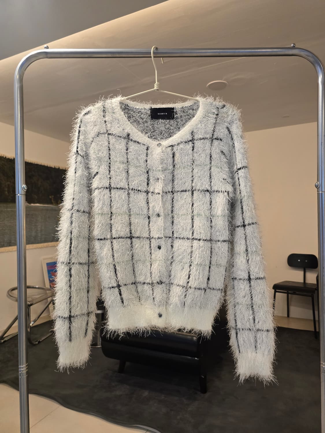 흰색 체크가디건 상품이미지1