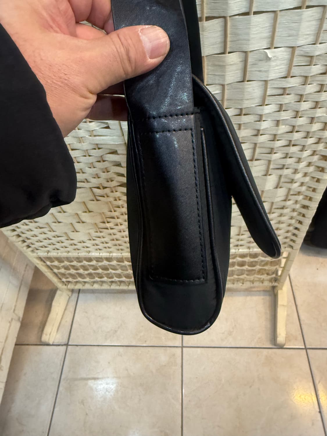 정품 피어오브갓 메신저 크로스백 팝니다 상품이미지5