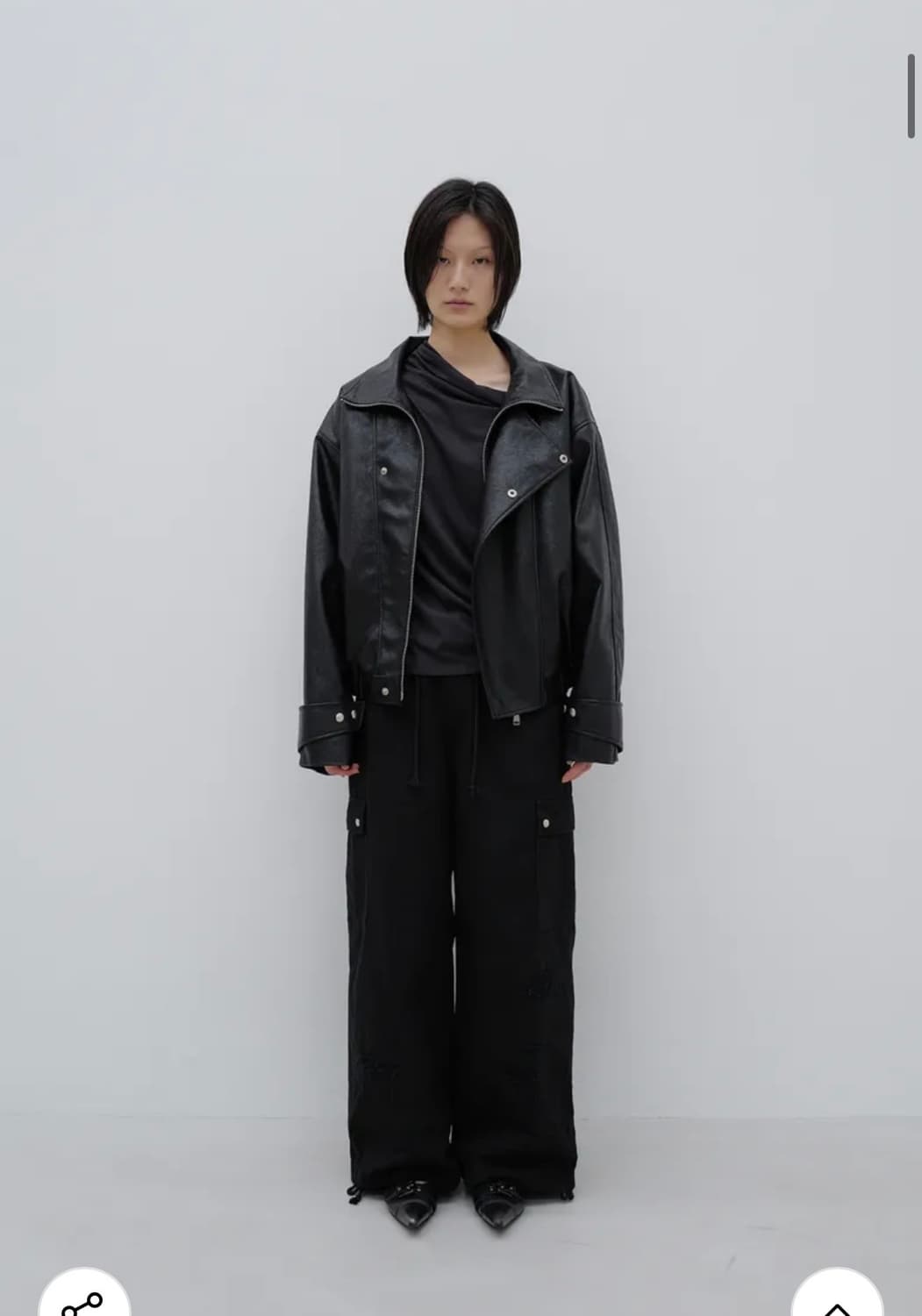 다이닛 레더자켓 FAUX LEATHER BOMBER JACKET 상품이미지3