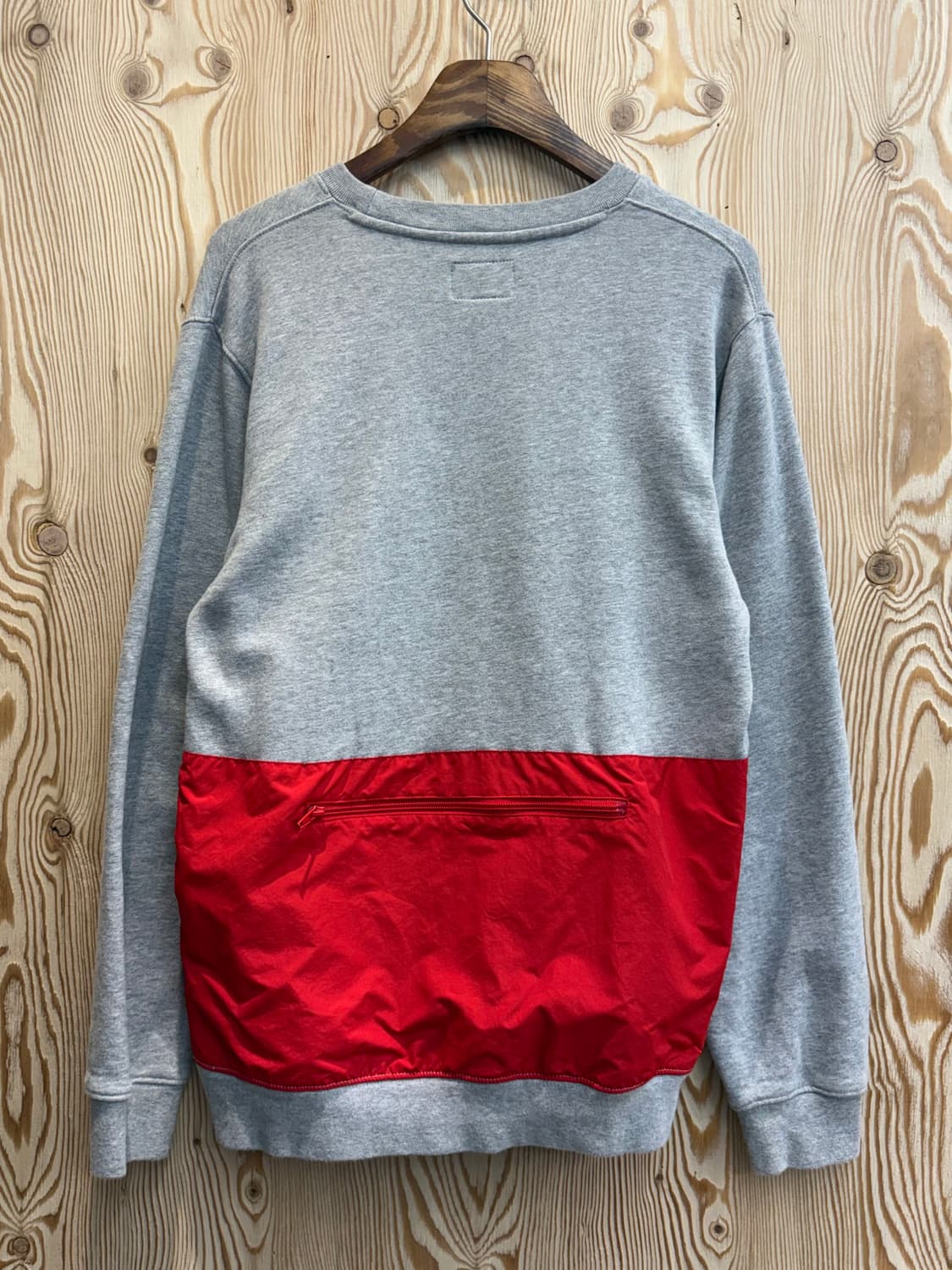 스투시 백 포켓 맨투맨 상품이미지2