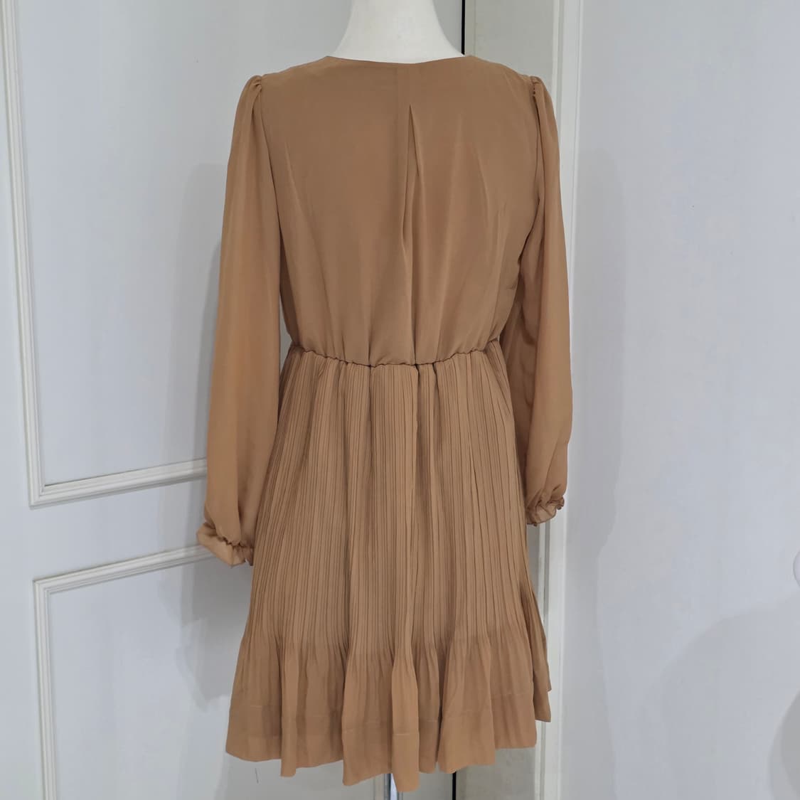 일본빈티지 어스뮤직)브라운 모리걸st 셔링레이스플리츠 로맨틱데일리 원피스 상품이미지3