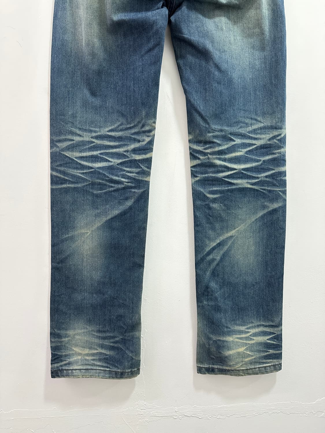 Vintage leather point fade jeans  상품이미지9