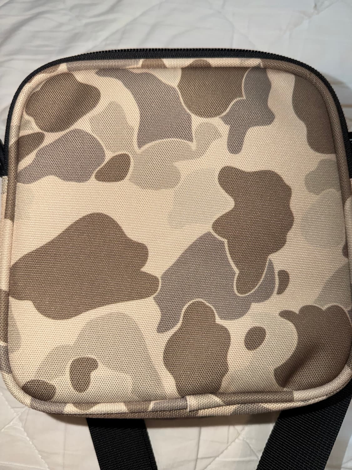 칼하트 윕 에센셜스 백 스몰 카모 상품이미지2