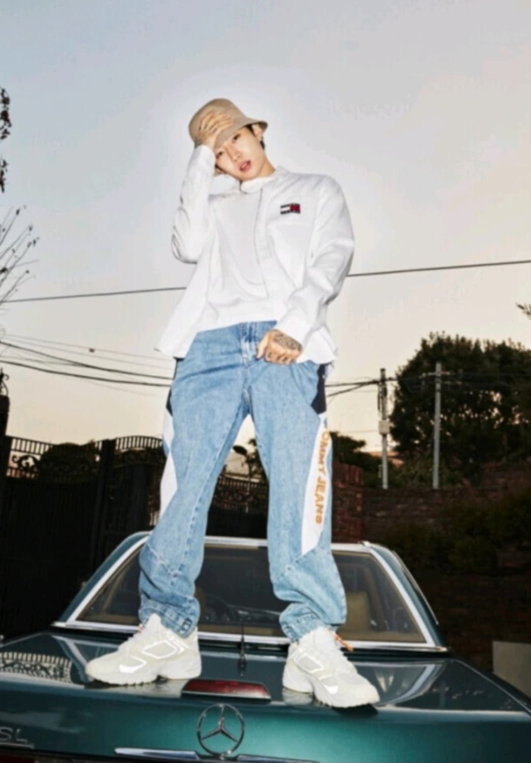 타미힐피거 화이트 셔츠 S (박재범 착용)  상품이미지2