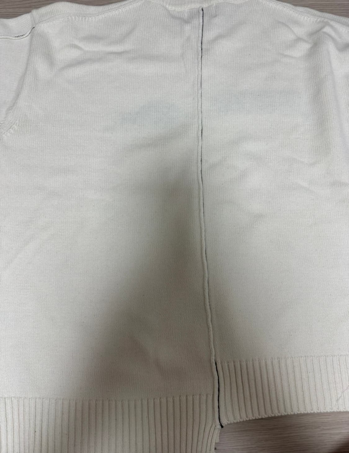 네고 안함 마뗑킴 어시메트릭 로고 니트 풀오버 아이보리 XL 새상품 상품이미지3