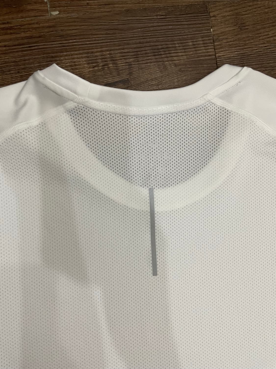 나이키 러닝 드라이 핏 숏슬리브 반팔티 화이트 상품이미지8