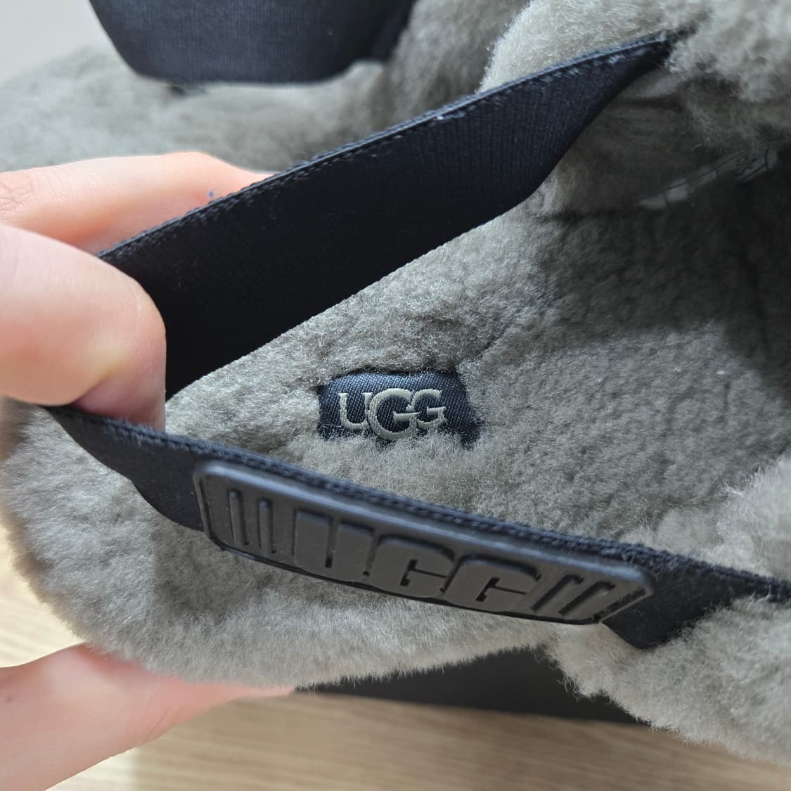 240 어그 UGG 슈퍼 플러프 퍼슬리퍼 그레이 상품이미지9